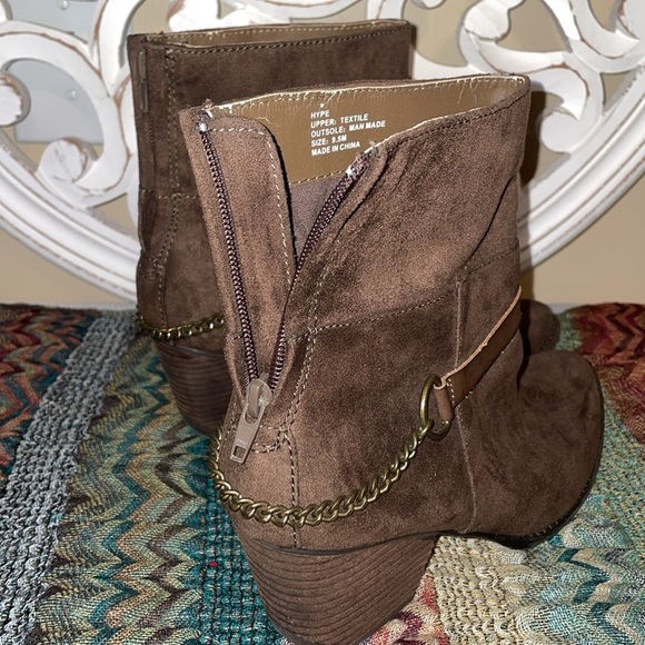 Coconuts Matisse womens boots 9.5 brown ankle western suede chain almond toe - Picture 3 of 8